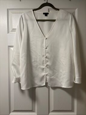 Halogen White V-Neck Button-Front Blouse